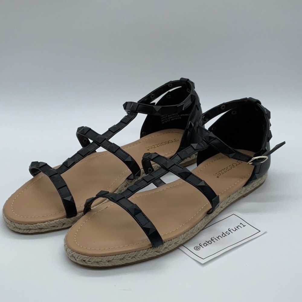 🏷 3/$20 🏷 Shoe Dazzle black sandals